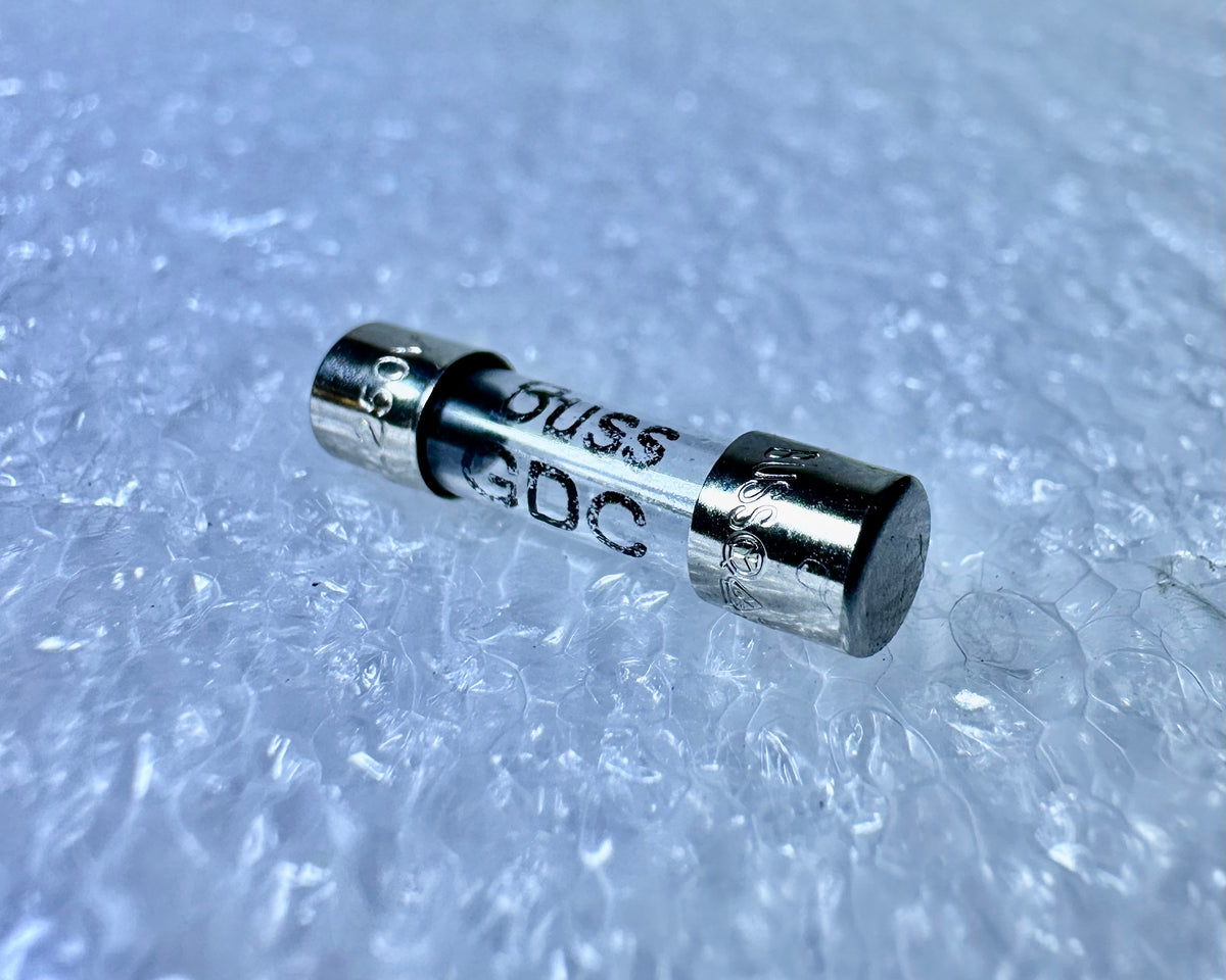 GLASS SLOBLO FUSE 800mA by Manley Labs